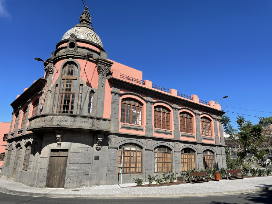 Escuela Oficial de Idiomas Santa María de Guía_kielikoulu